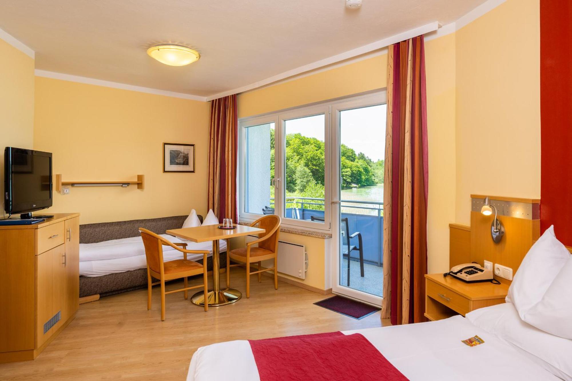 Strandhotel Schabus Velden am Woerthersee Bilik gambar