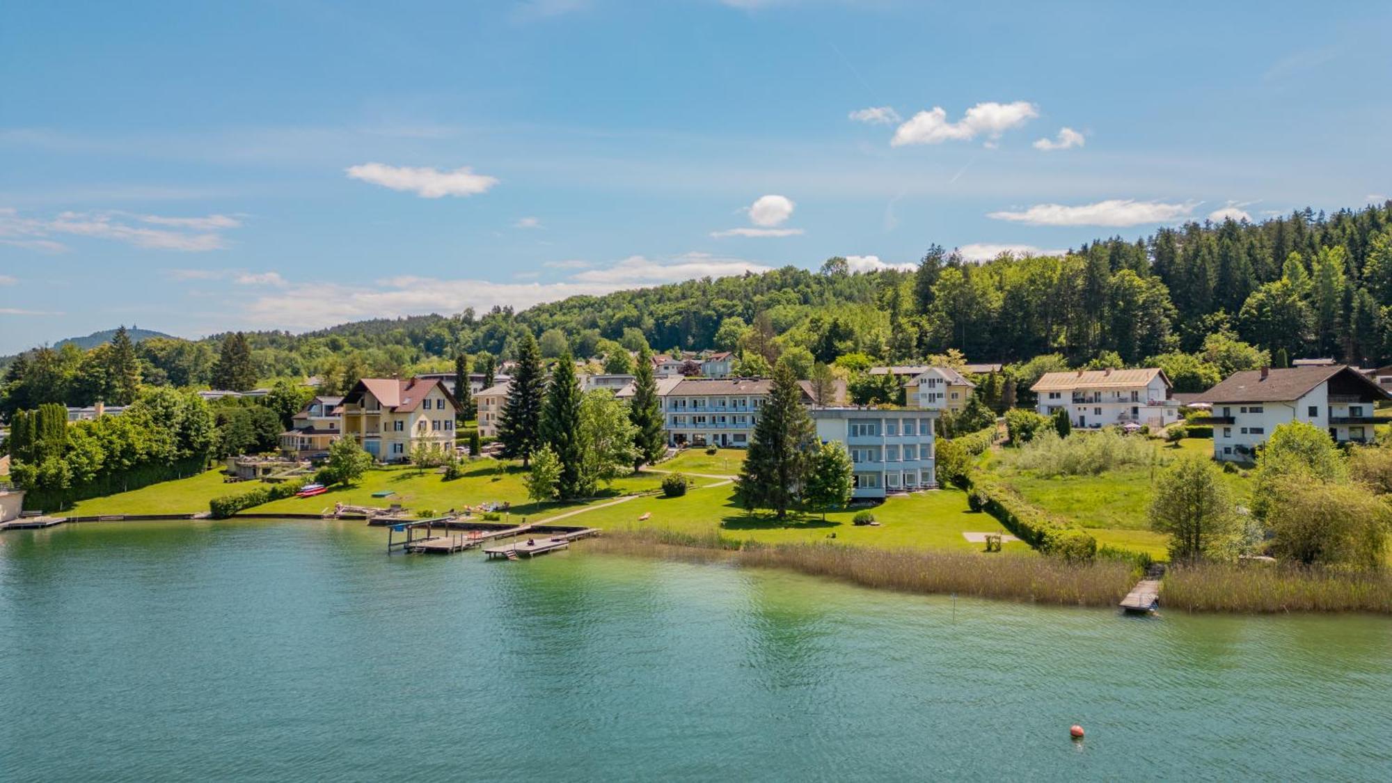 Strandhotel Schabus Velden am Woerthersee Luaran gambar